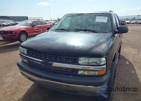 2004 Chevrolet Tahoe Ls z USA, uszkodzony, nr VIN 1GNEC13V94R296977